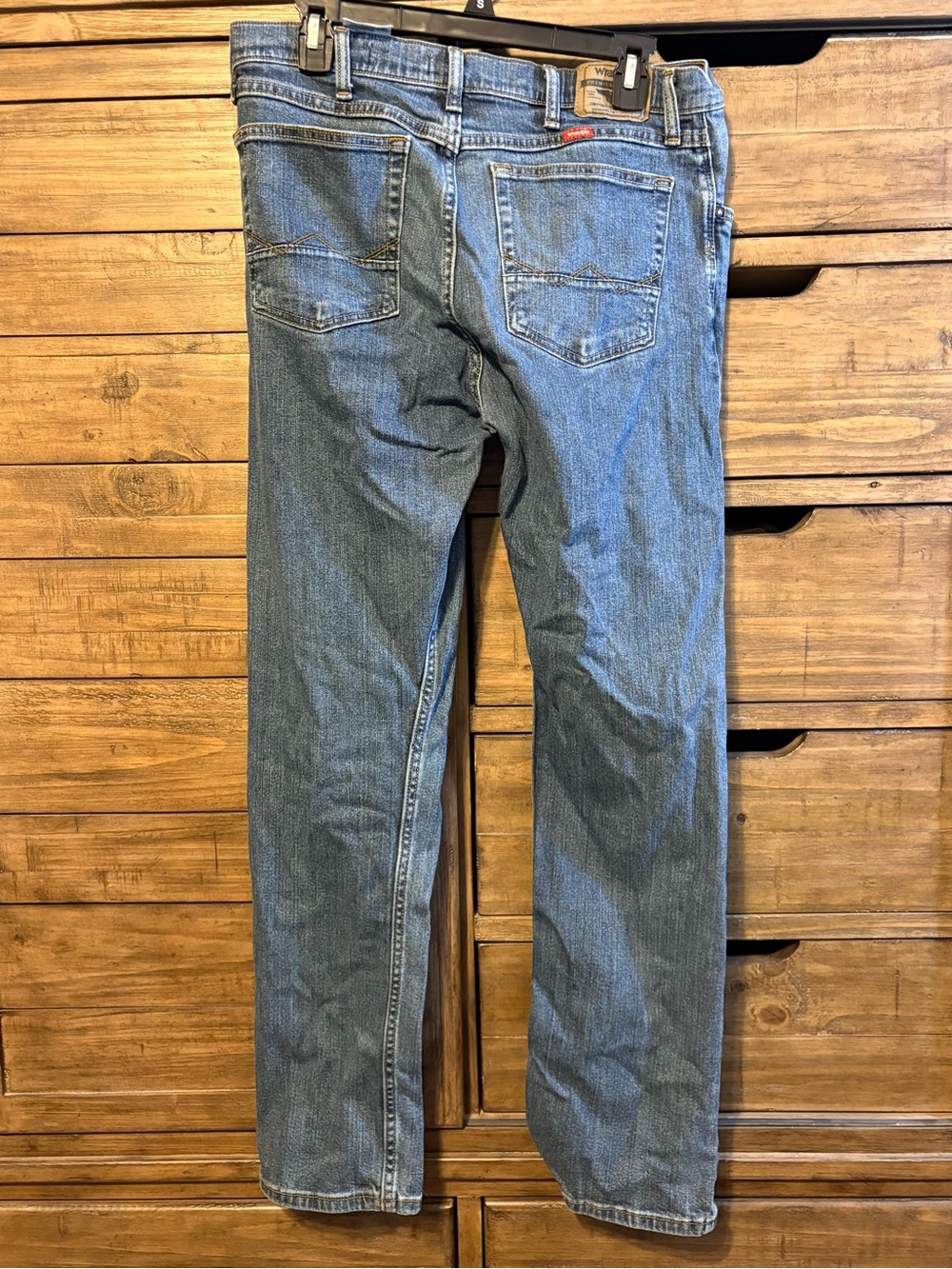 Wrangler Rugged Wear Slim Straight Jeans Men’s 34x32 Blue Denim Classic Workwear - Picture 6 of 6